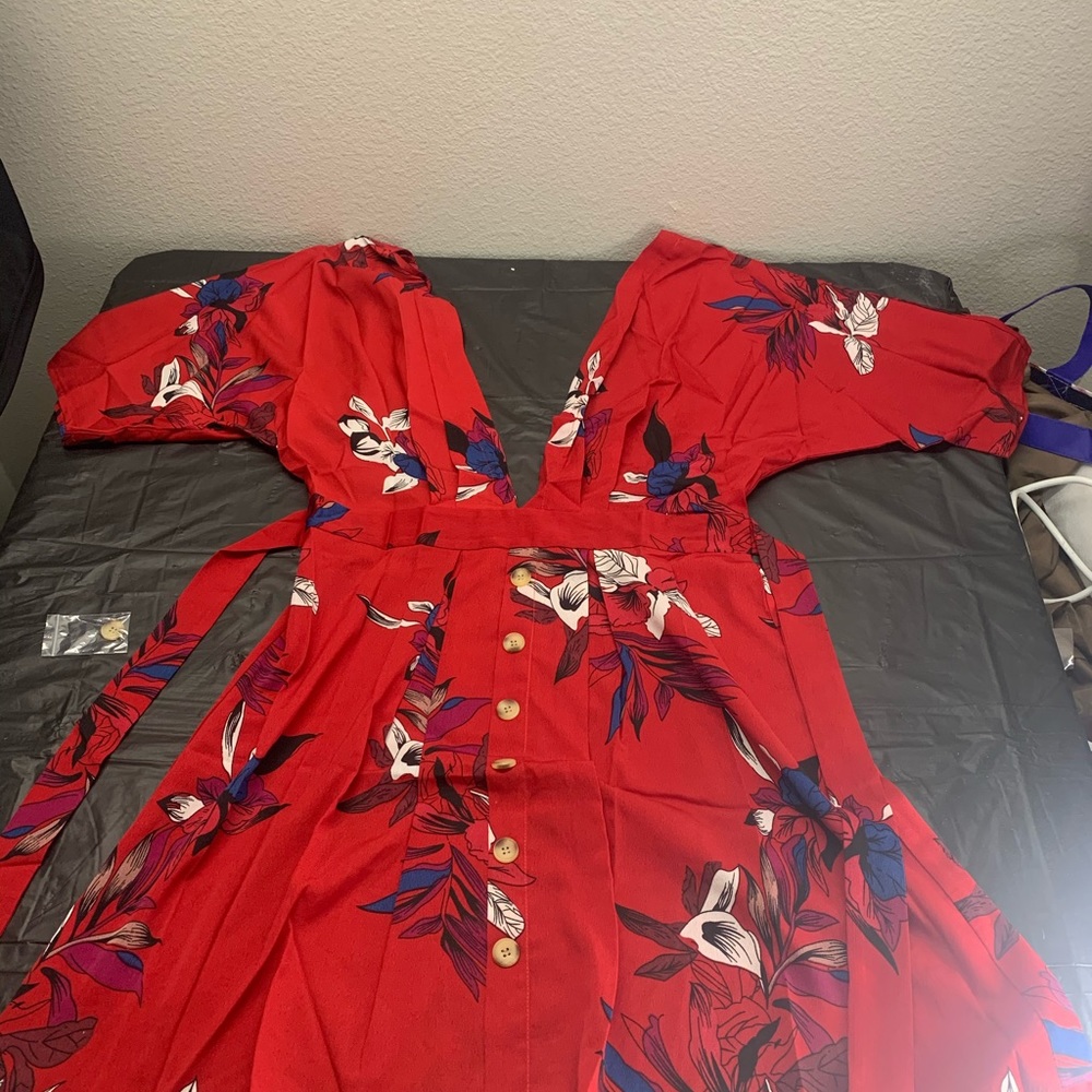 Romper - Picture 3 of 4